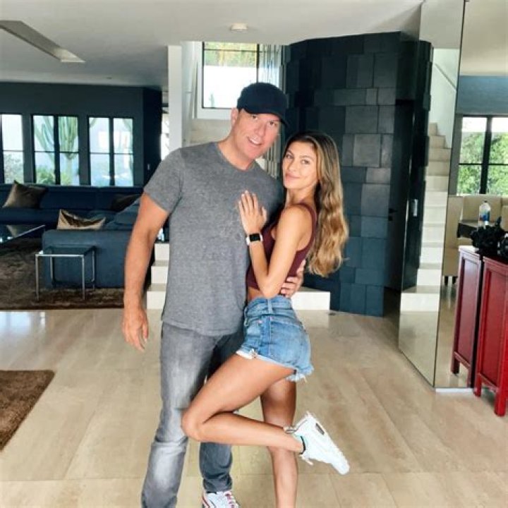 Kelsi Taylor Wikipedia: 10 Facts On Dane Cook Girlfriend